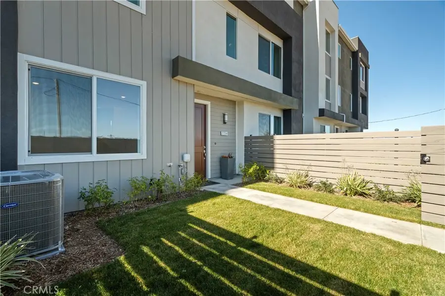 27318 Bear Creek Lane, Valencia, CA 91381 - #2