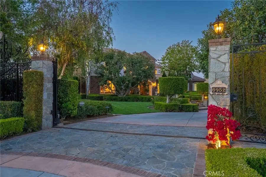 6952 Royal Hunt Ridge, Riverside, CA 92506 - #3