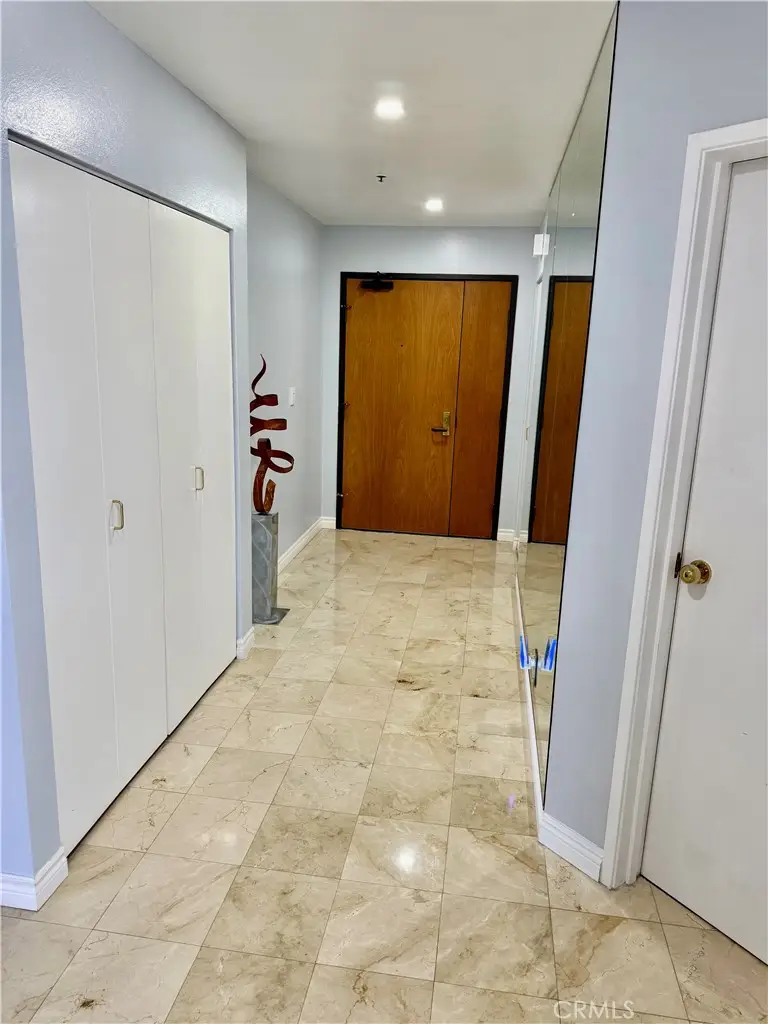 1310 E Ocean Boulevard #906, Long Beach, CA 90802 - #2
