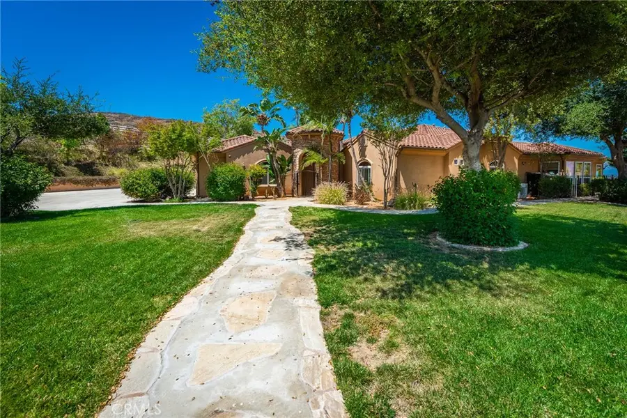 9609 Equestrian Drive, Riverside, CA 92503 - #2