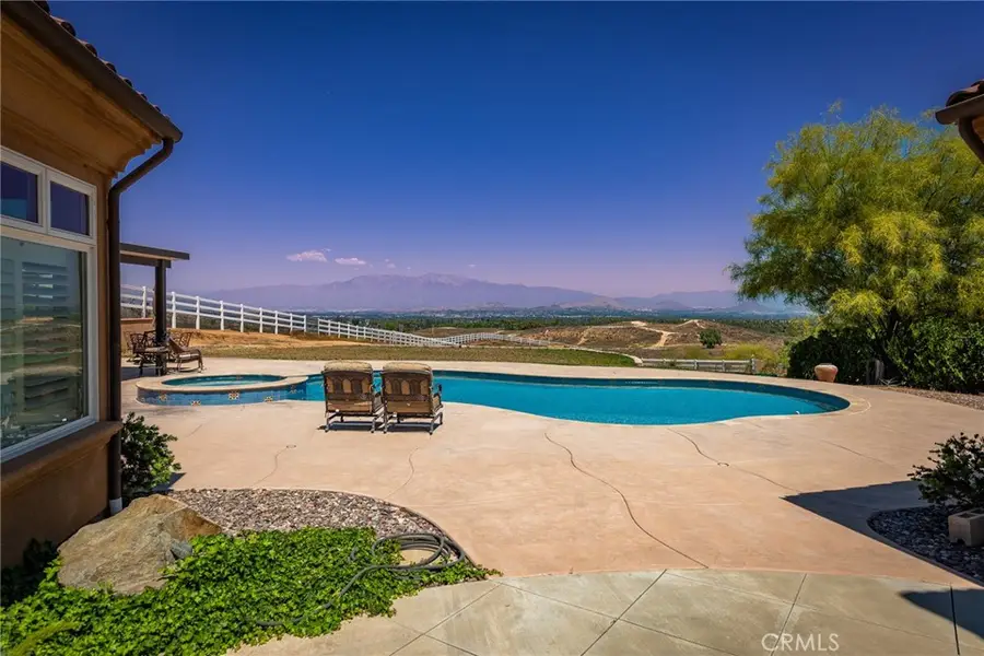 9609 Equestrian Drive, Riverside, CA 92503 - #3