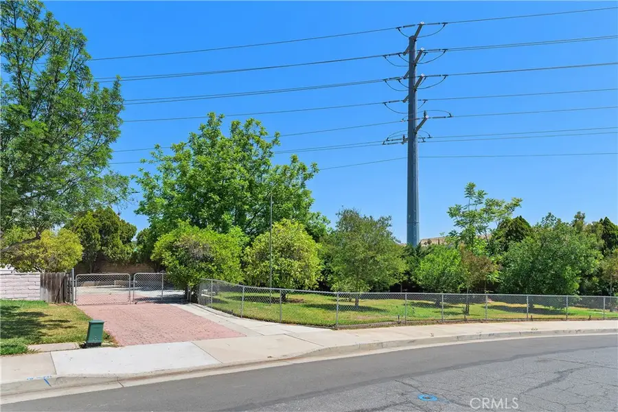 3330 Highcliff, Riverside, CA 92506 - #3