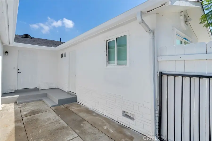 1143 E 106th Street, Los Angeles, CA 90002 - #2