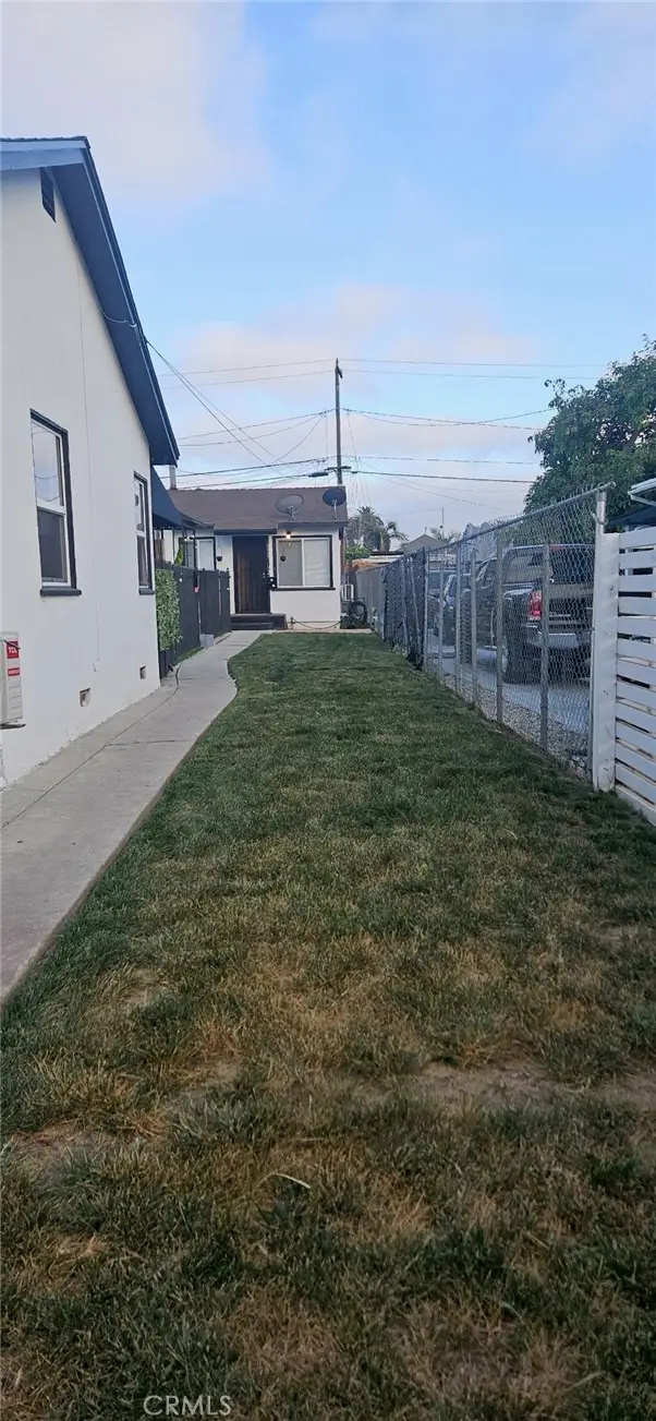 1250 1/2 W 87th, Los Angeles, CA 90044 - #2