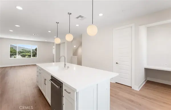 101 Sorrel Court, Burbank, CA 91506