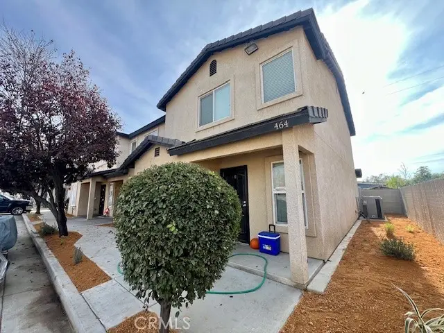 460 Oswell St, Bakersfield, CA 93307 - #2