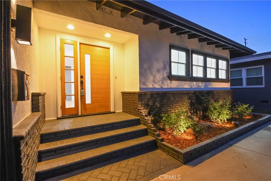2137 Ostrom, Long Beach, CA 90815 - #2