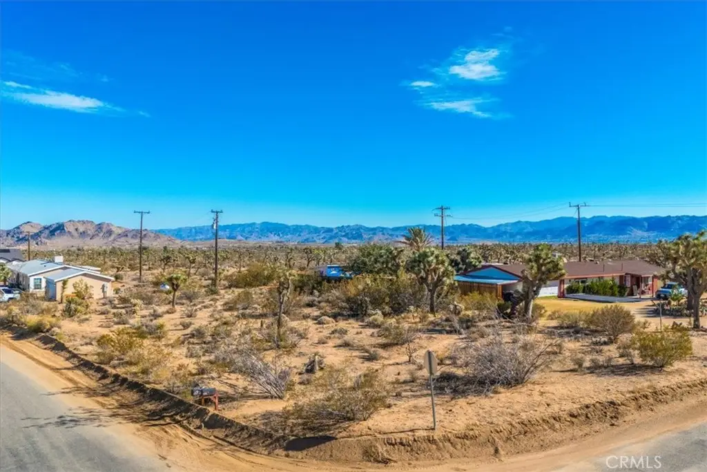 3911 Lennox Avenue, Yucca Valley, CA 92284 - Image #1