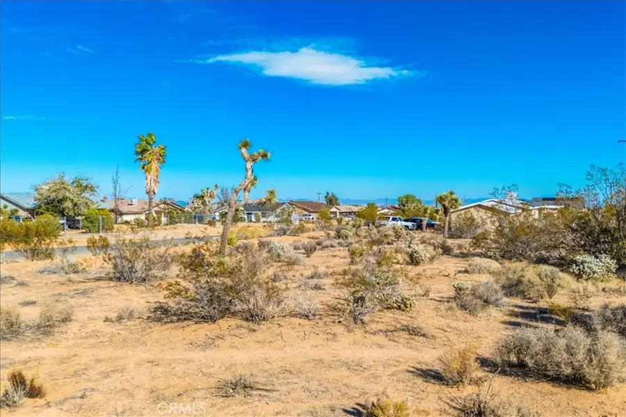 3911 Lennox Avenue, Yucca Valley, CA 92284 - Image #2