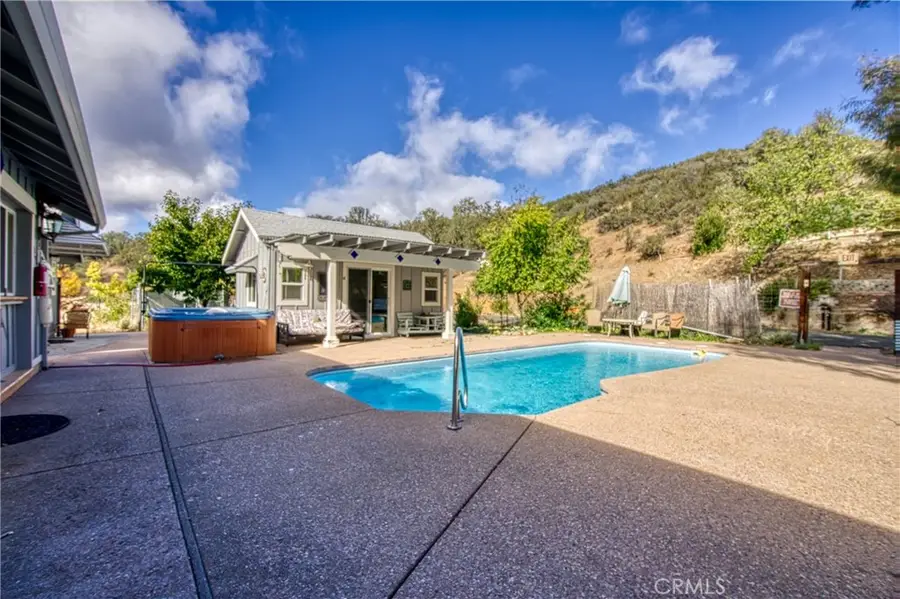 5933 Eickhoff Road, Lakeport, CA 95453 - Image #3