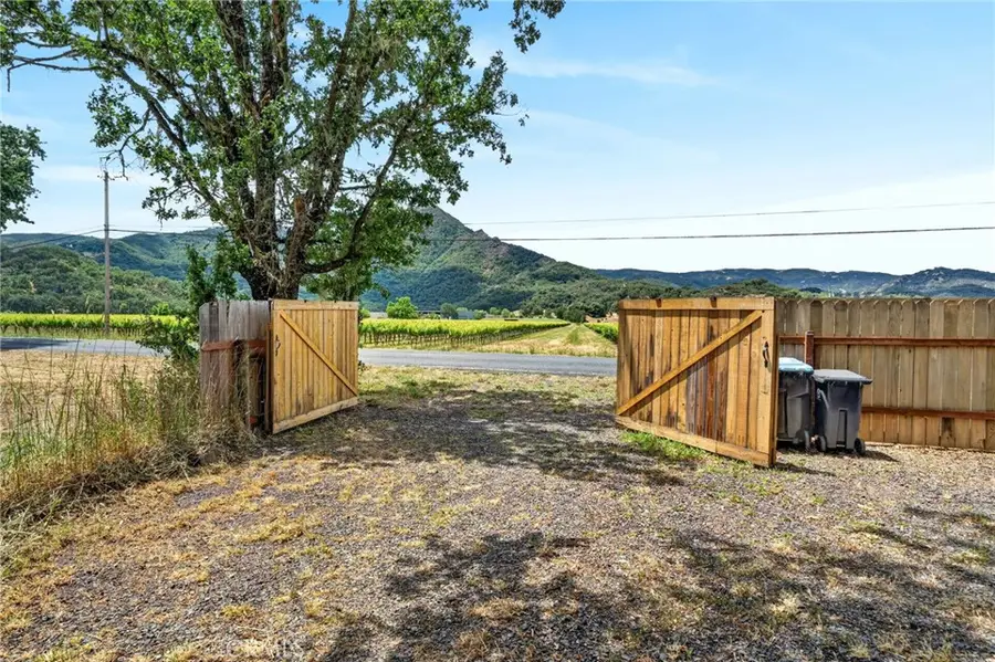 13885 Mountain House Road, Hopland, CA 95449 - #3