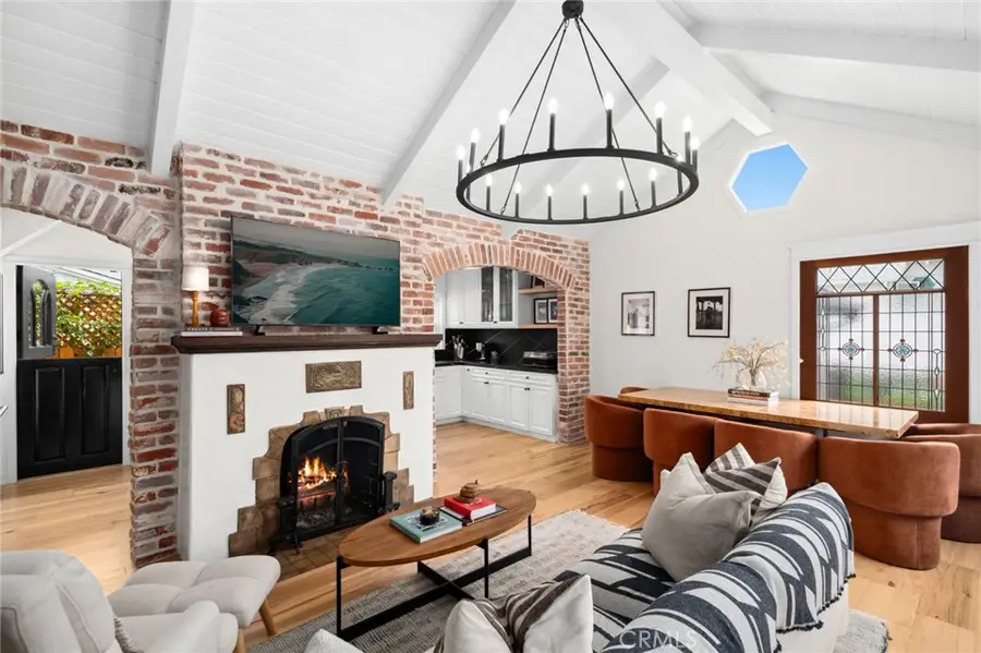 615 Seaview Street, Laguna Beach, CA 92651 - Image #2