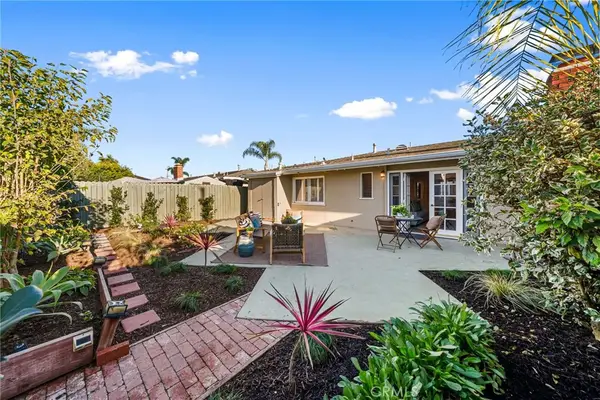 1741 Tustin Avenue #11A, Costa Mesa, CA 92627