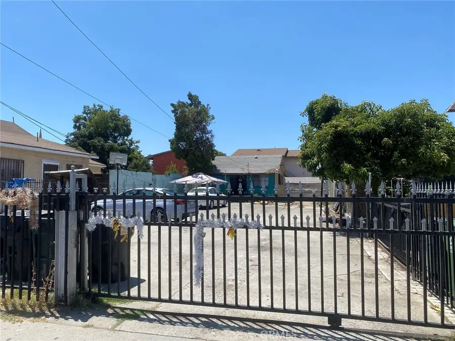 7533 Maie Avenue, Los Angeles, CA 90001 - Image #2