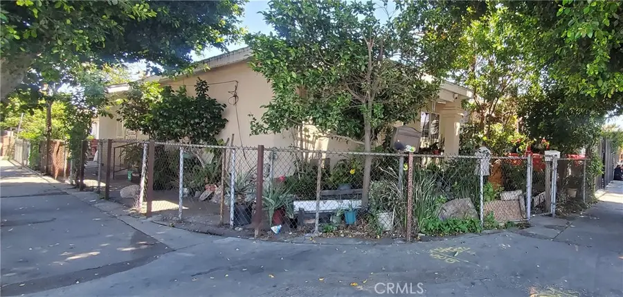 6300 Holmes Avenue, Los Angeles, CA 90001 - Image #2