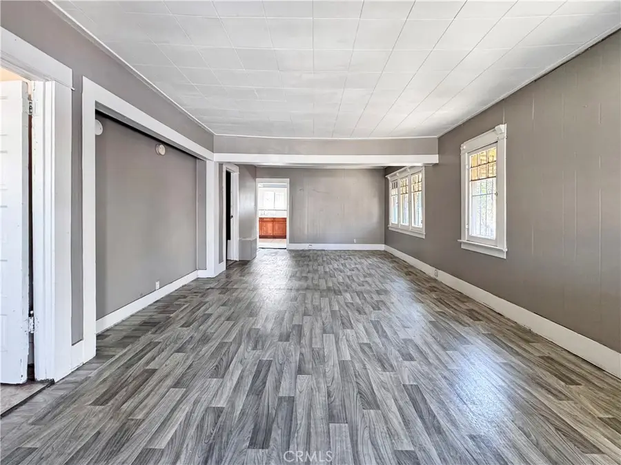 614 W 60th Street, Los Angeles, CA 90044 - #3