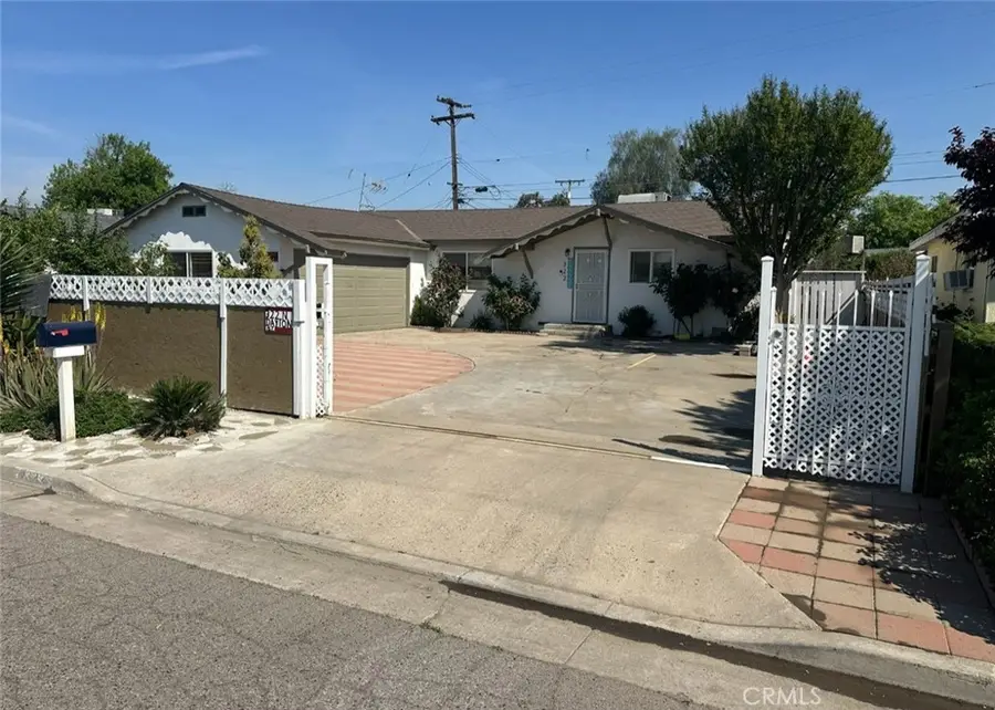 322 N Dayton, Tulare, CA 93274 - #3