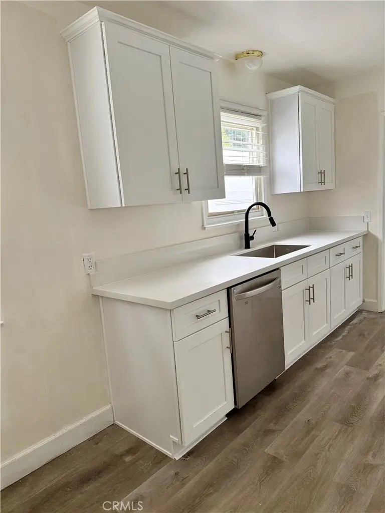 22814 Collins, Woodland Hills, CA 91367 - #3
