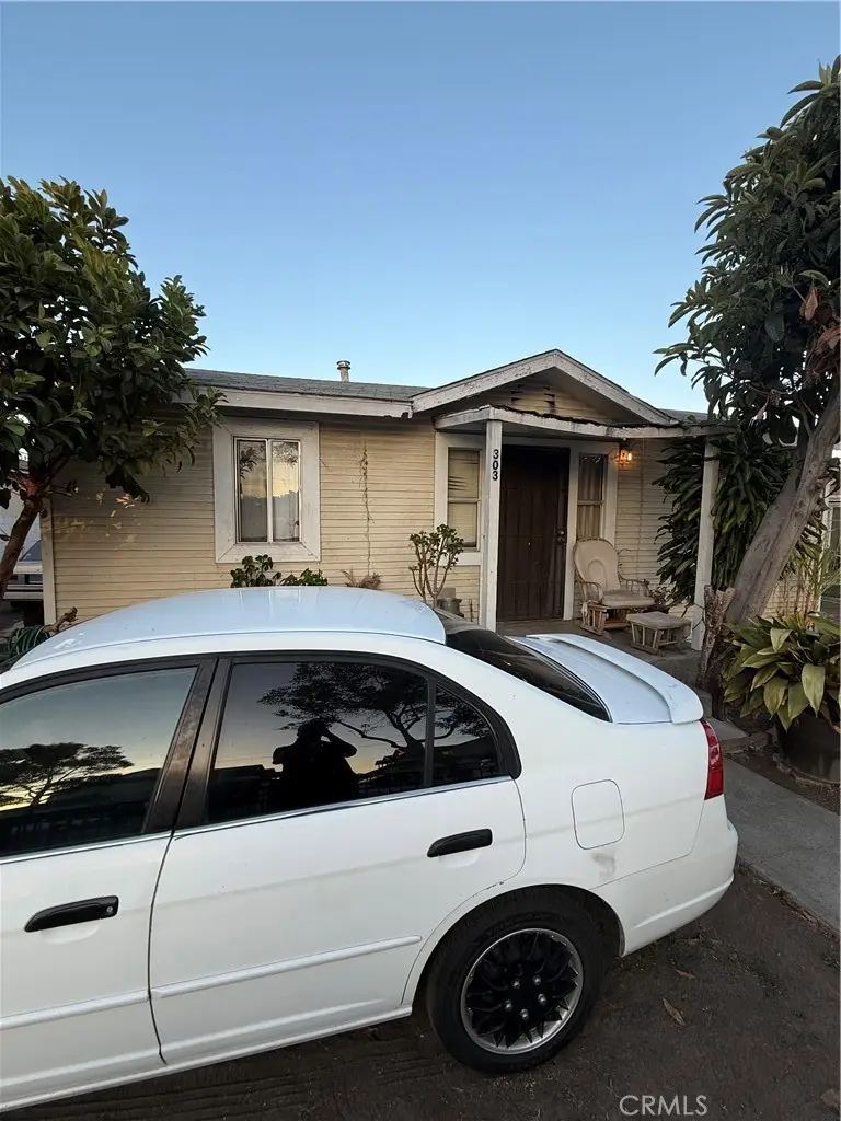 303 N Jackson Street, Santa Ana, CA 92703 - #1