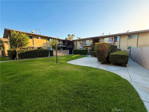 1900 W Glenoaks Avenue, Anaheim, CA 92801