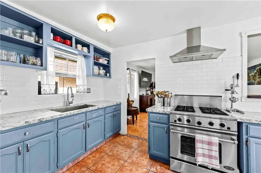 307 N Kern Avenue, East Los Angeles, CA 90022 - #2