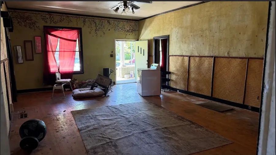 127 W 21st, Merced, CA 95340 - #3