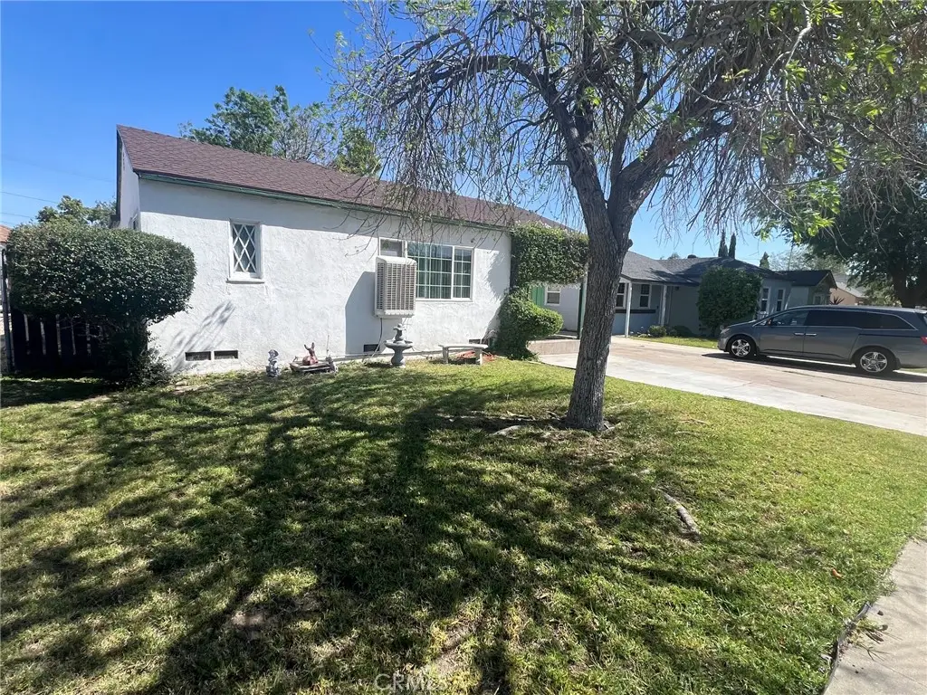 8323 Emerald Avenue, Fontana, CA 92335 - #1