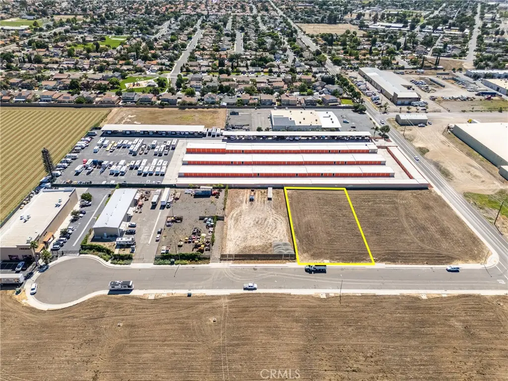 216 Commerce, Los Banos, CA 93635 - #1