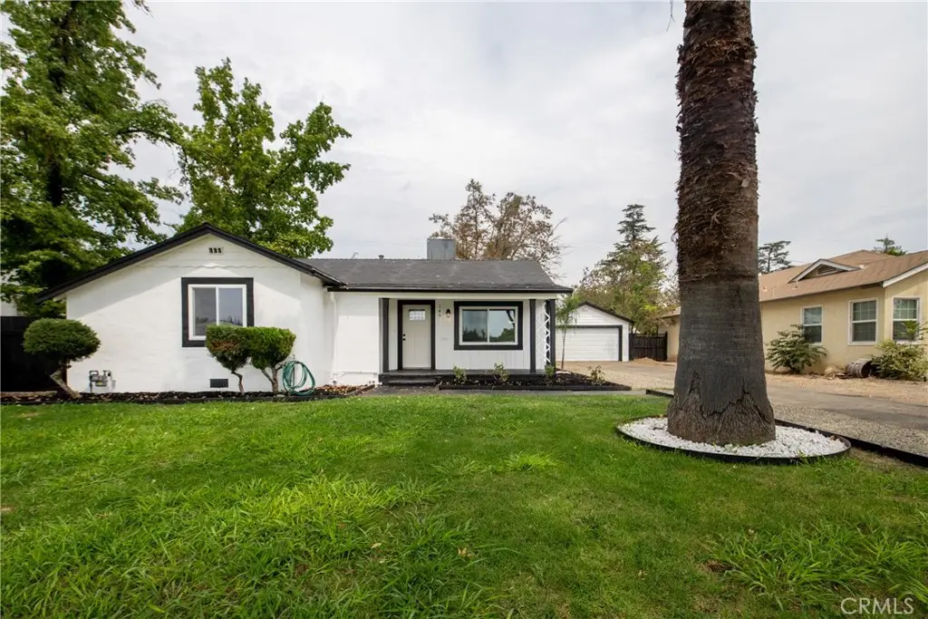 145 E 20th, Merced, CA 95340 - #1