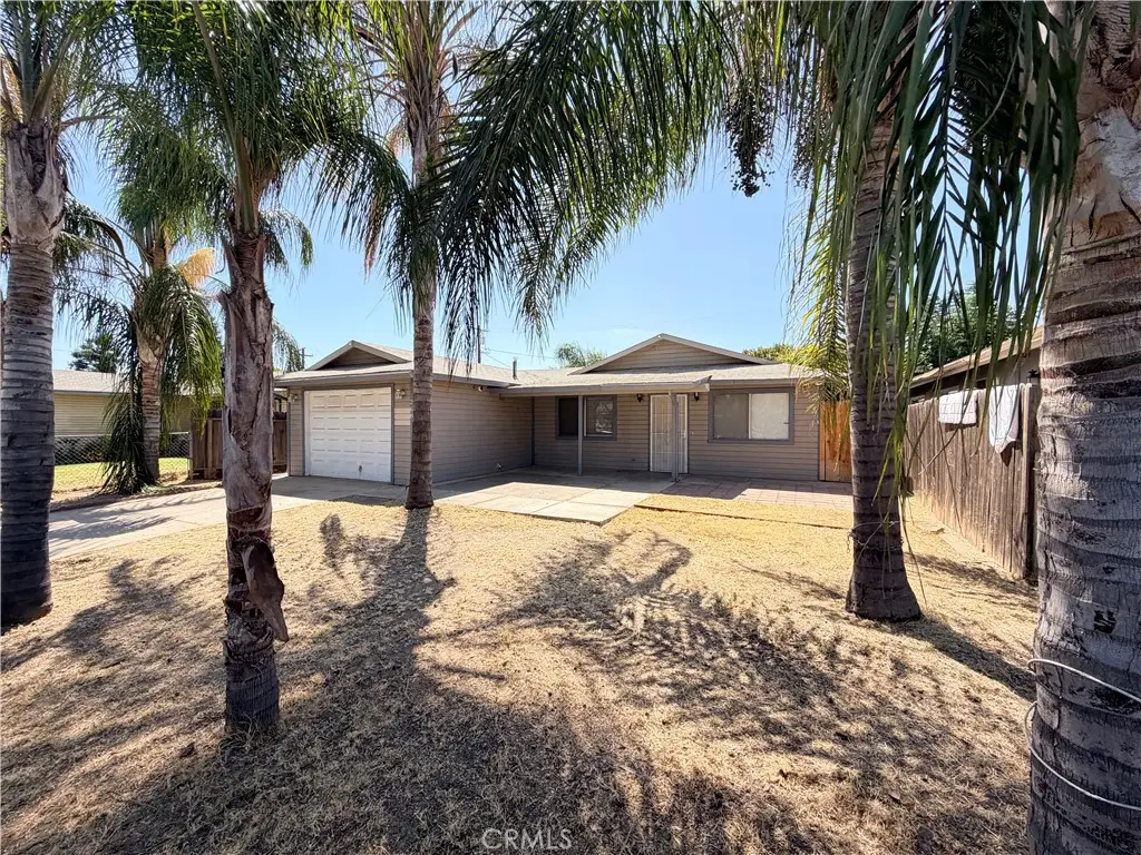 268 E 10th, Merced, CA 95341 - #1