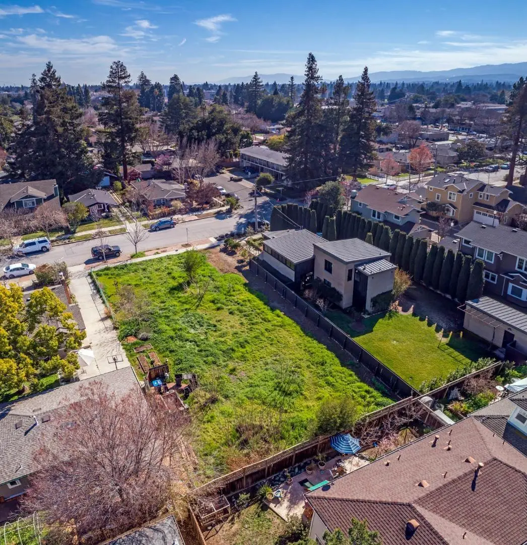 694 Pettis Avenue, Mountain View, CA 94041 - #1