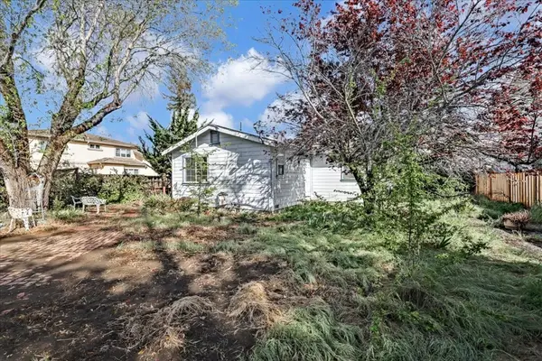 679 Sleeper Avenue, Mountain View, CA 94040