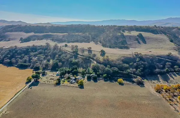 7996 Southside Road, Hollister, CA 95023