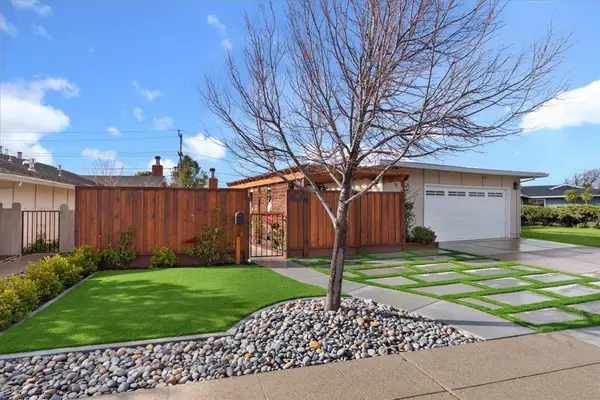 Los Prados Street, San Mateo, CA 94403