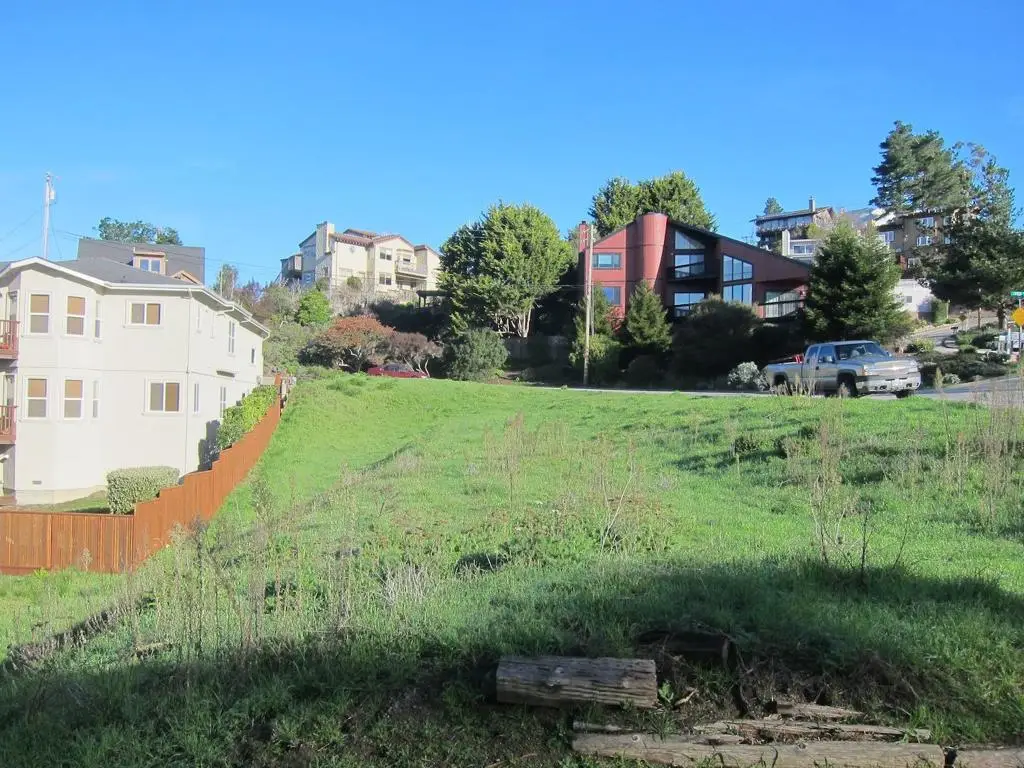 121 Lewis Avenue, El Granada, CA 94018 - Image #1