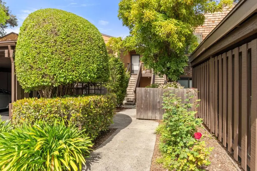 78 Pearce Mitchell Place, Stanford, CA 94305 - Image #2