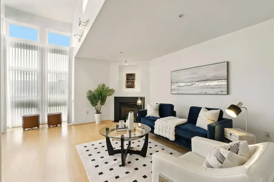 3208 Pierce Street #406, San Francisco, CA 94123 - Image #2