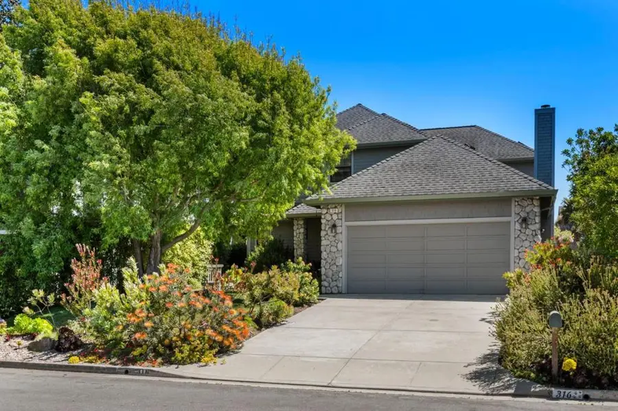 316 Valdez Avenue, Half Moon Bay, CA 94019 - Image #3