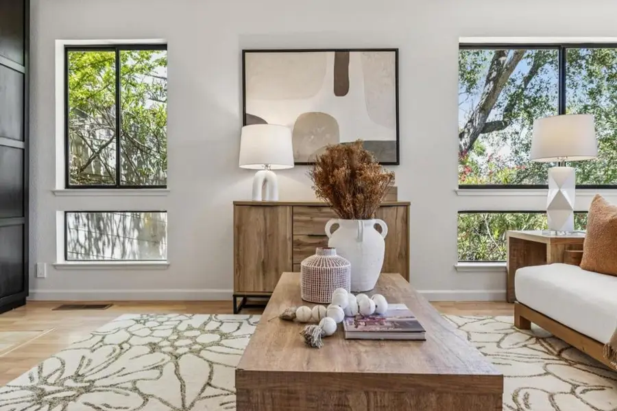 438 Portofino Drive #101, San Carlos, CA 94070 - Image #3