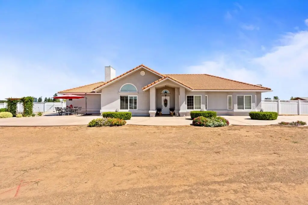 28565 Avenue 21, Madera, CA 93638 - Image #1