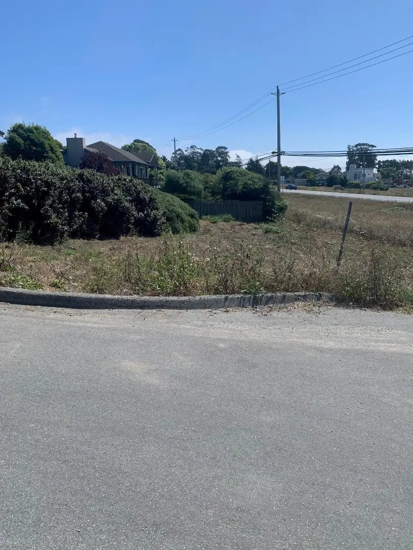 318 Coronado Avenue, Half Moon Bay, CA 94019 - Image #1