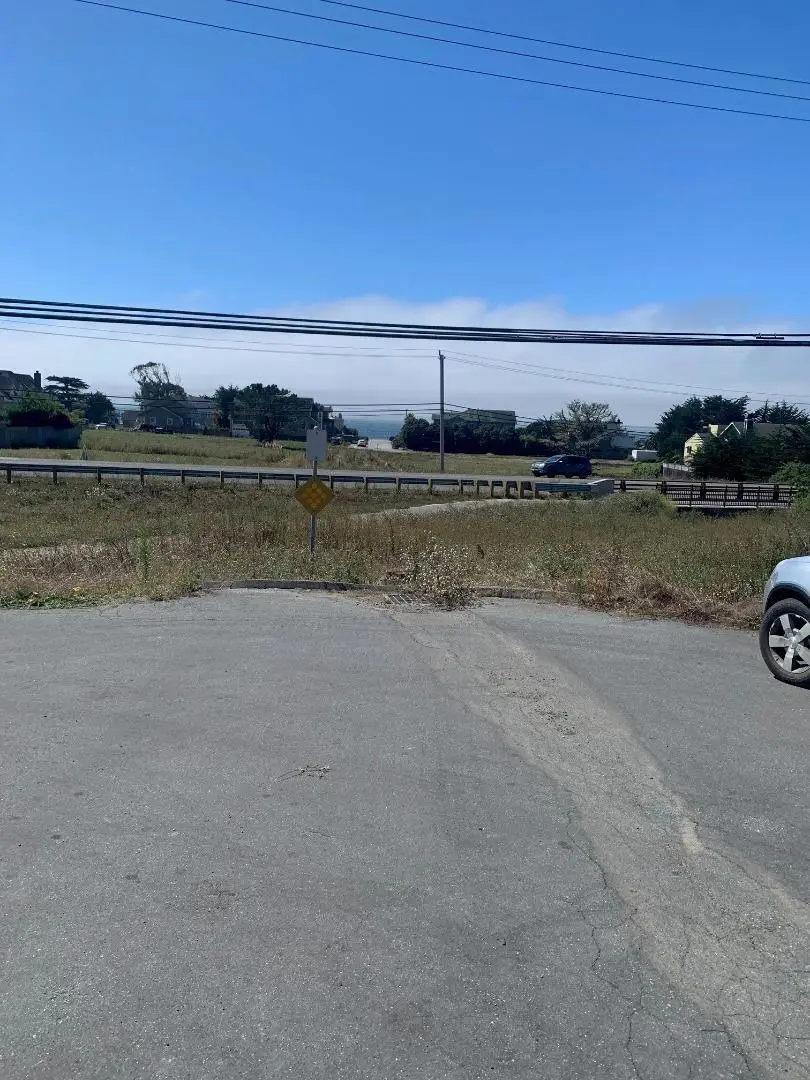 318 Coronado Avenue, Half Moon Bay, CA 94019 - Image #2