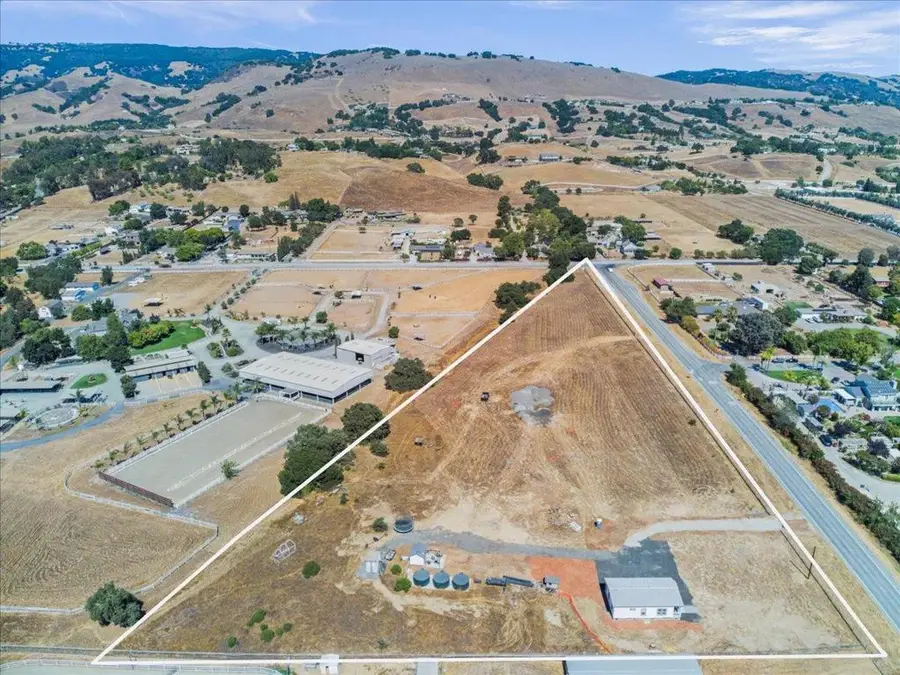 2055 Rucker Avenue, Gilroy, CA 95020 - Image #2