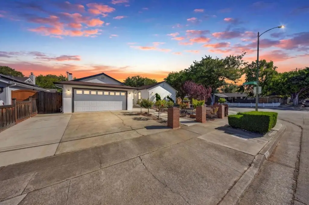 1544 Willowmont Avenue, San Jose, CA 95118 - #1