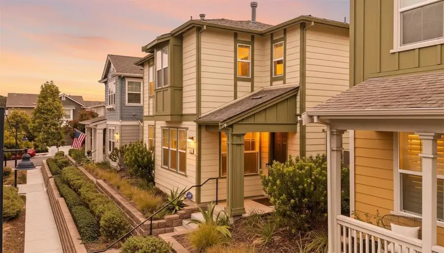 2731 Bungalow Drive, Marina, CA 93933 - Image #2