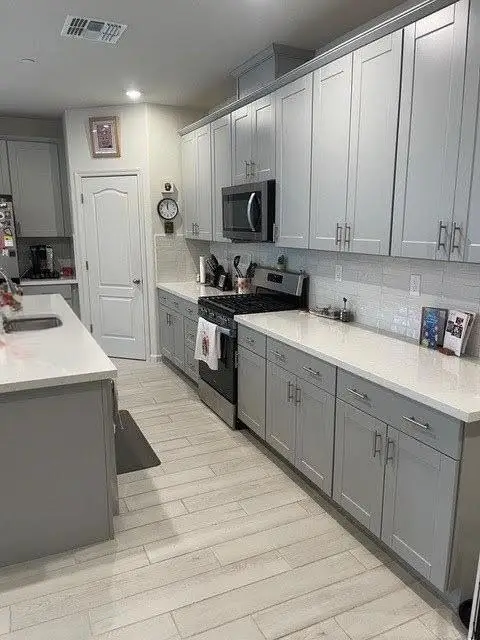 2001 Wildflower Drive, Hollister, CA 95023 - Image #2