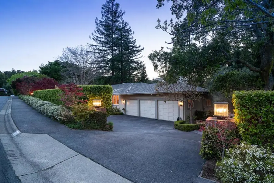 1162 Barroilhet Drive, Hillsborough, CA 94010 - Image #3