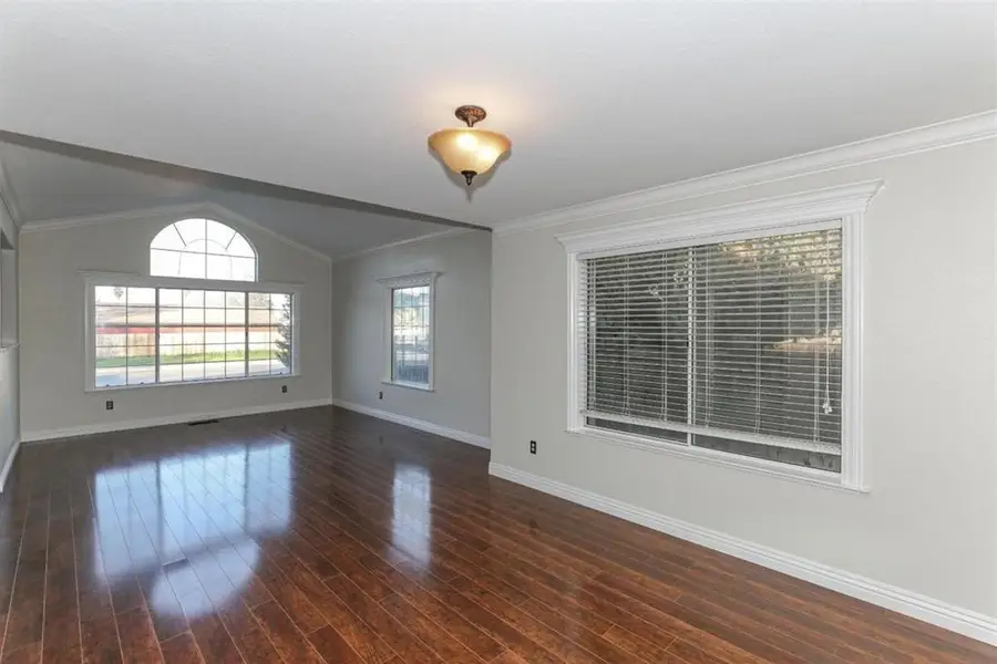 1118 Strawbridge Drive, Newman, CA 95360 - Image #2