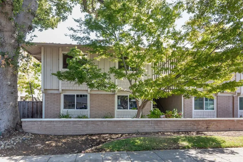 477 Lassen Street #9, Los Altos, CA 94022 - Image #1