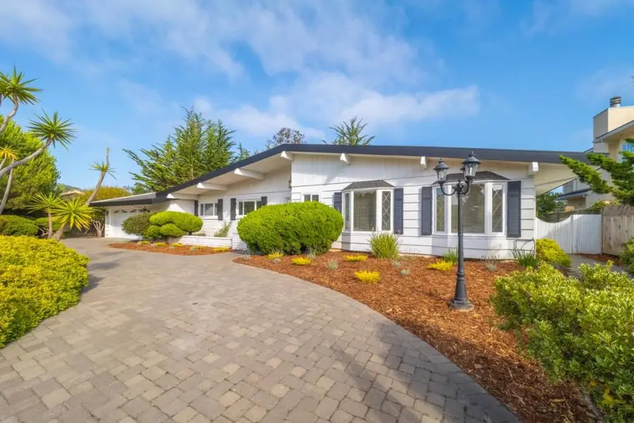 25601 Carmel Knolls Drive, Carmel, CA 93923 - Image #3